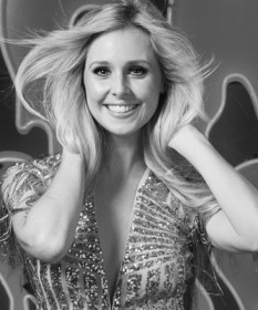 Cast_RockyHorror_DianaVickers_BW