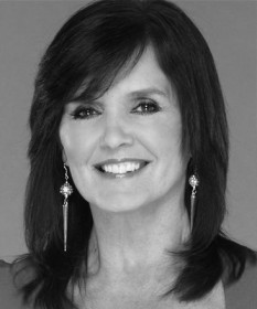 Maureen Nolan headshot