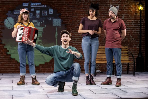The cast of Tabby McTat. Photo Credit Robin Savage (6)
