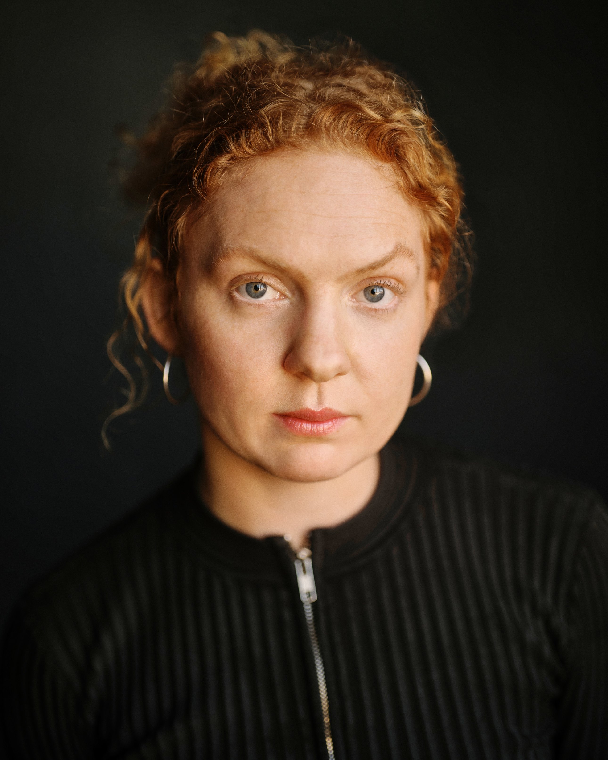 02) Anna Munden – Headshot