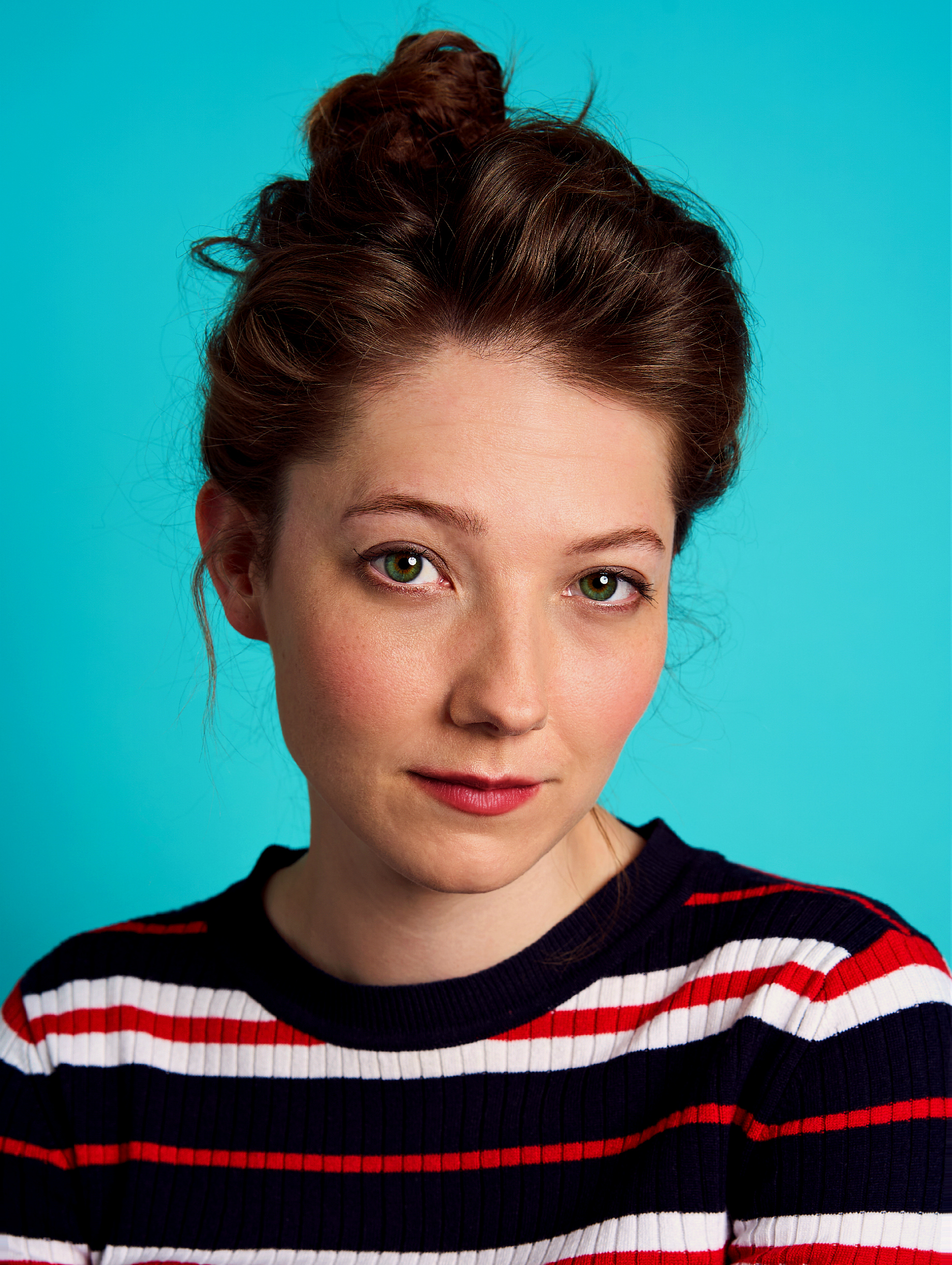 20) Charlotte Luxford – Headshot