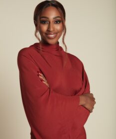 ALEXANDRA BURKE – MORTICIA ADDAMS11