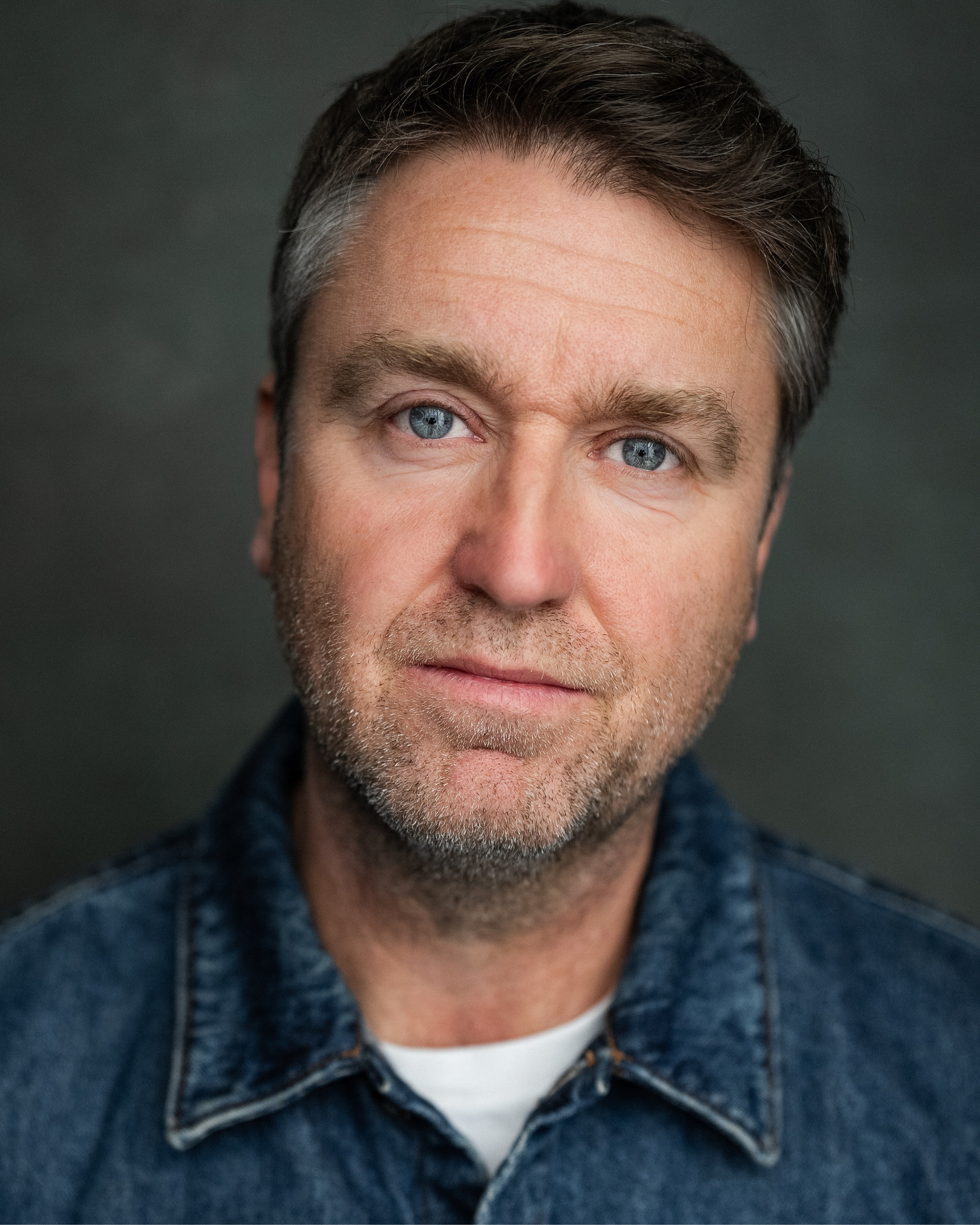 daniel casey headshot